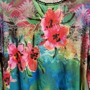 JASMINE TEA FLORAL COLORED TOP